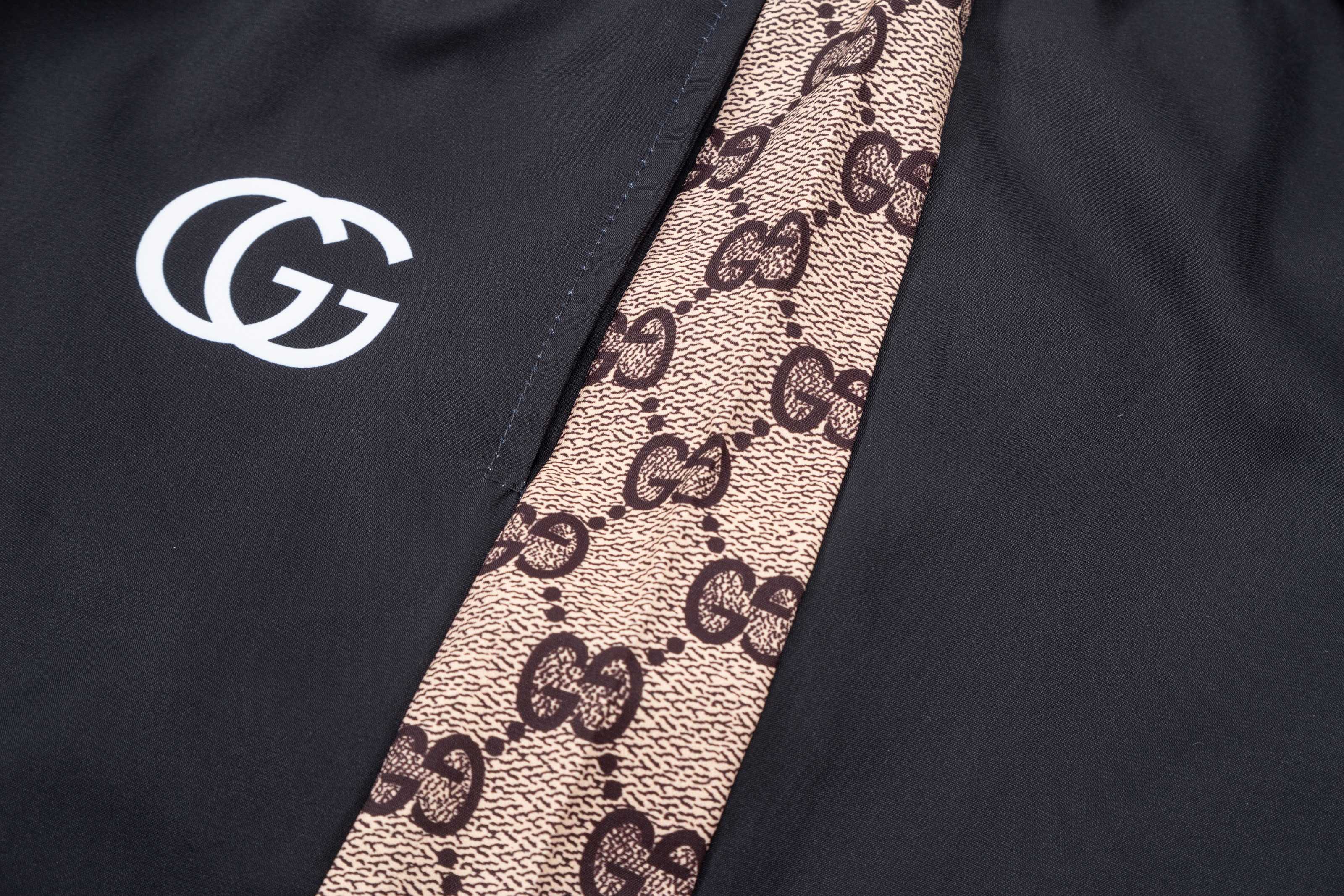 GUCCI  沙滩短裤服装,gucci 5