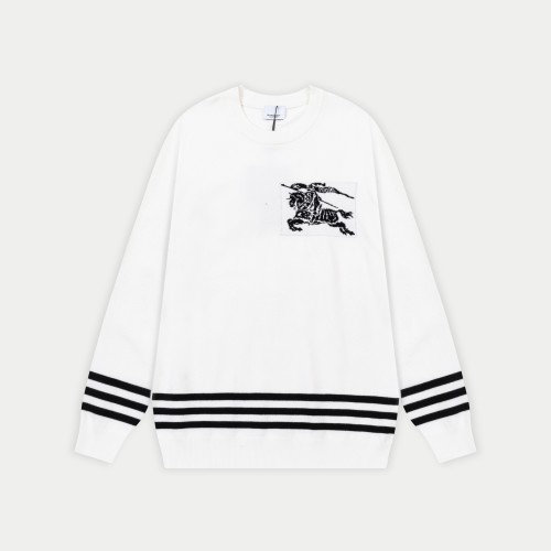 Burberry White Wool Sweater with Equestrian Knight Design - Soft and Stylish