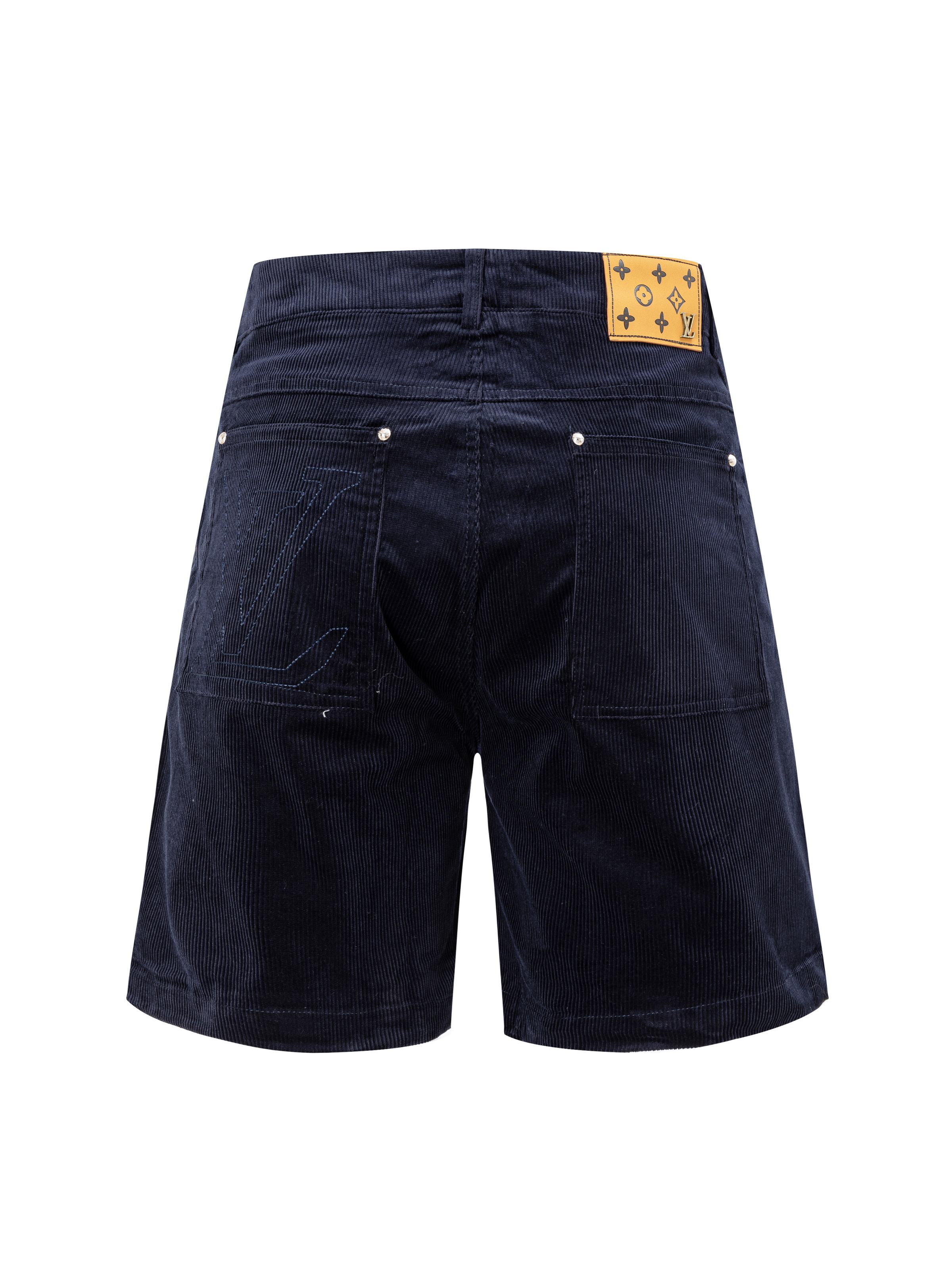 Alternative view of Louis Vuitton Shorts 10889