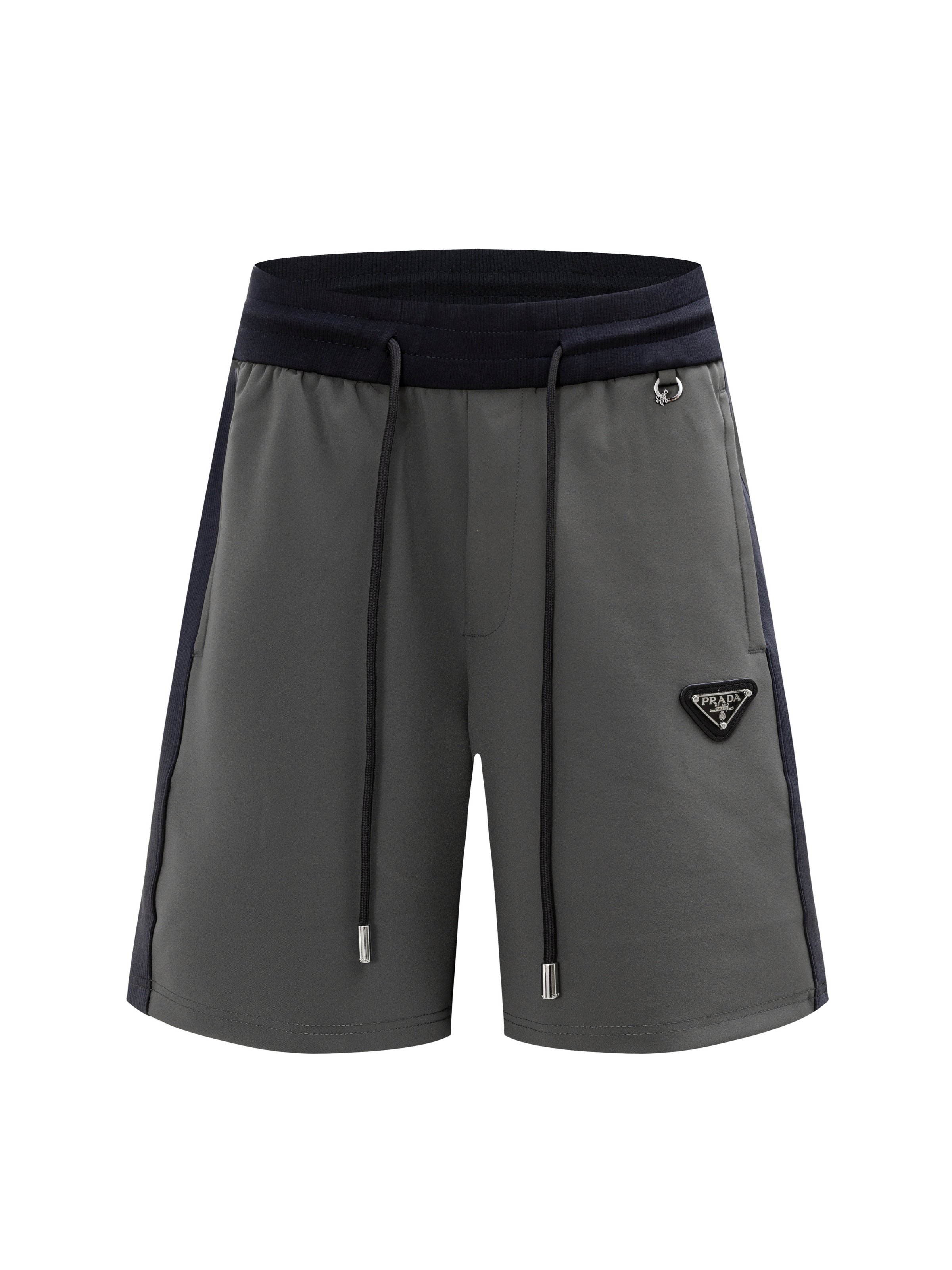 🅿️145 versión alta Prada PRADA2026ss primavera y verano nuevo estilo nuevos pantalones cortos con cordón de tejido téc…