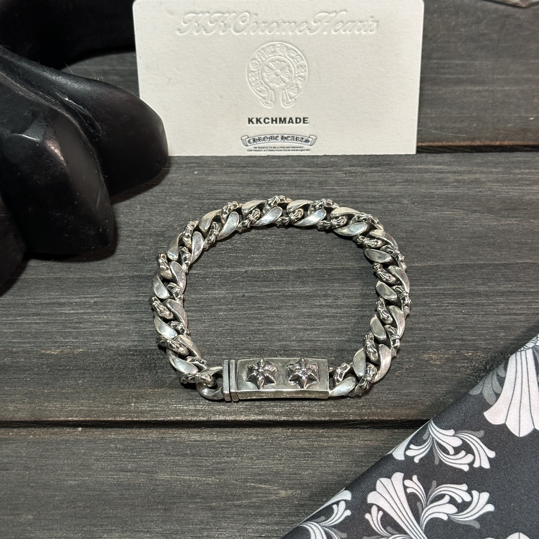 Bracelets & Bangles