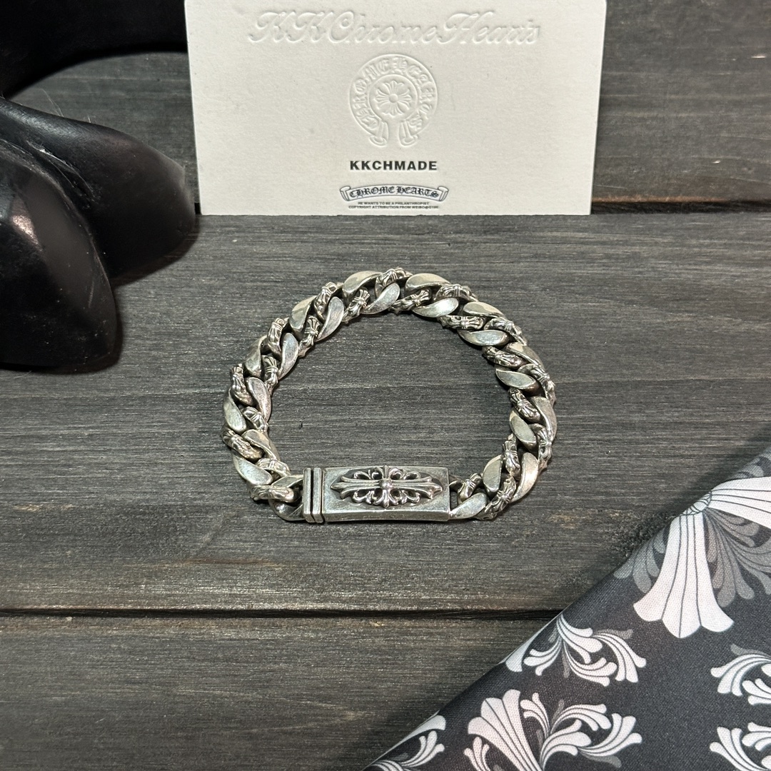 Bracelets & Bangles