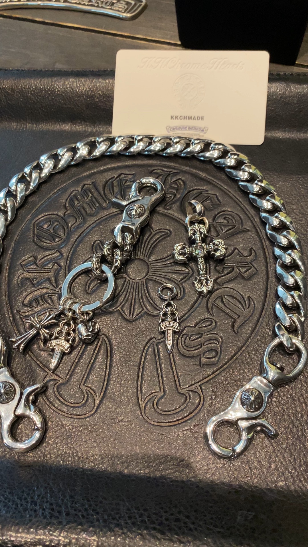 Keychain, pants chain, bag chain