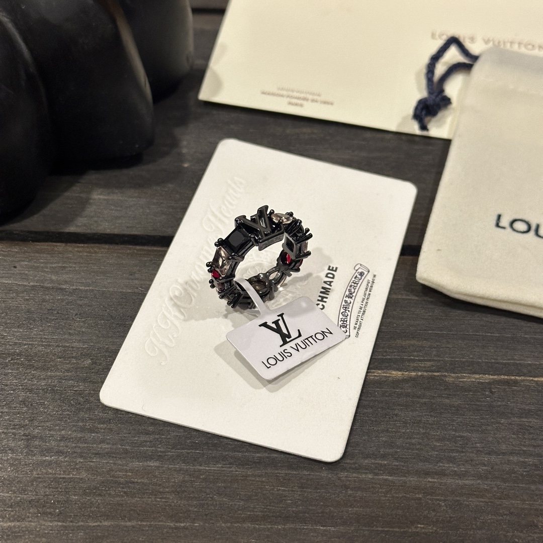 LV Ring