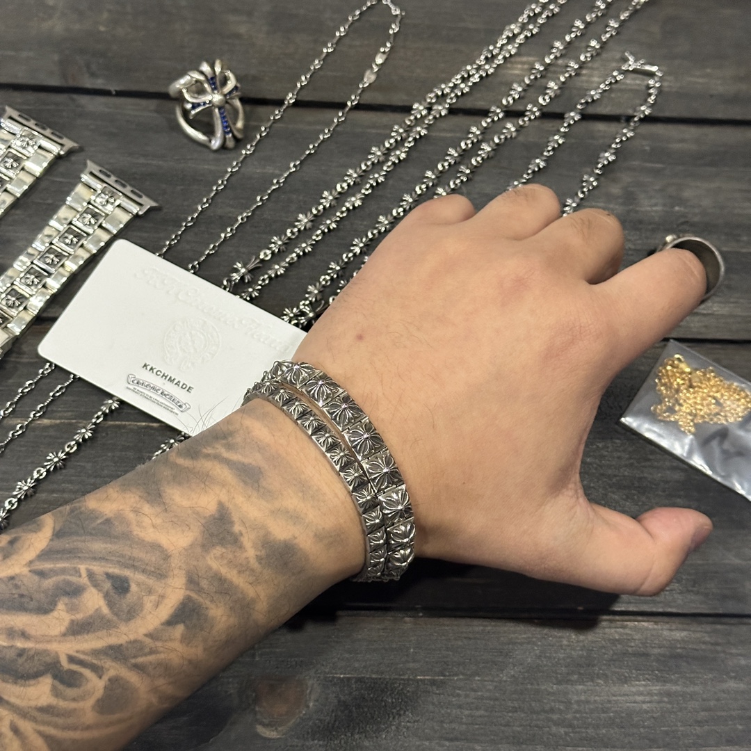 Bracelets & Bangles
