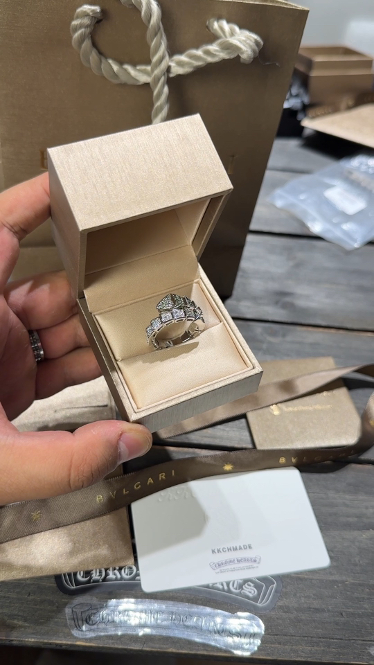 Bvlgari ring