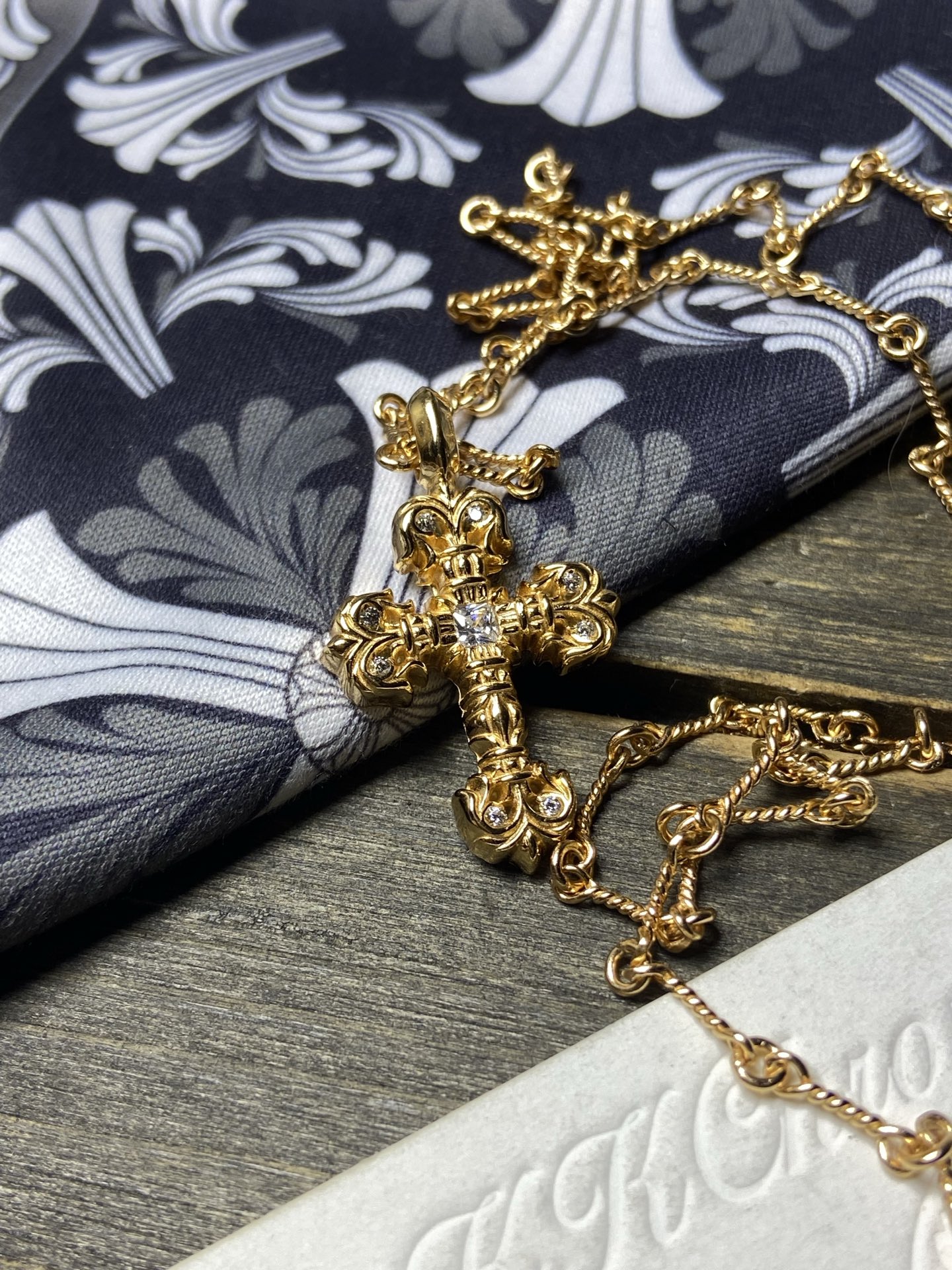 Custom Gold-Plated Diamond Setting, Necklace Pendant