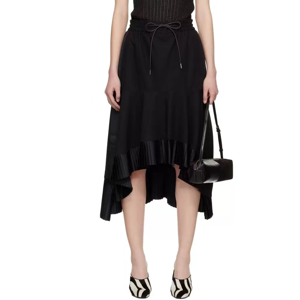 NO:740466,saca*26ss asymmetric splicing skirt, mixed and matched avant-garde experimentalism, the collision of structure, the accumulation of fabrics, the superposition of tailoring, the presence of individuality, 123 yards,,skirts,19860909saca*26ss 不对称拼接半裙 混搭先锋实验主义 结构的碰撞面料的堆积 裁剪的叠加 彰显个性的存在 123码,,skirts,,Women's clothing