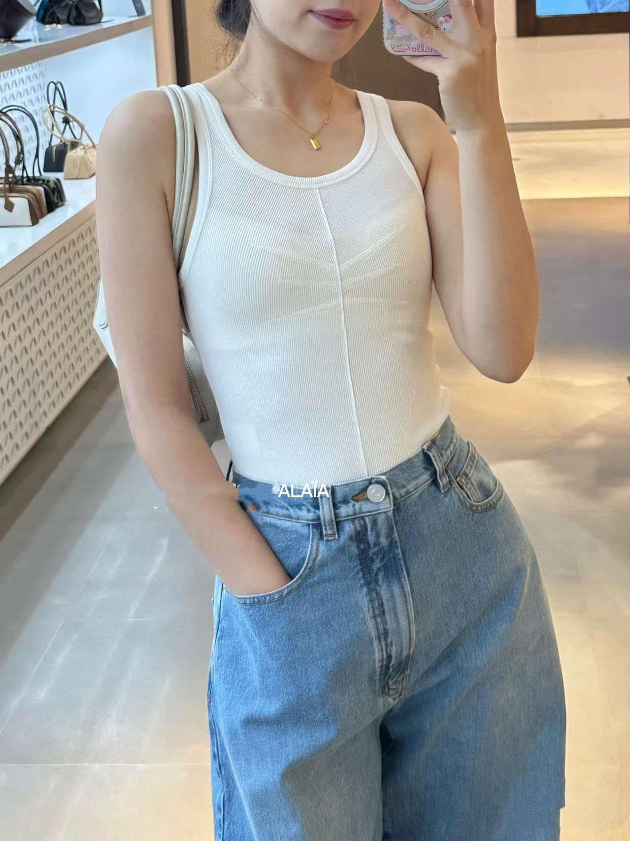 NO:750482,A vest is a must,19860909背心必备,,,Women's clothing