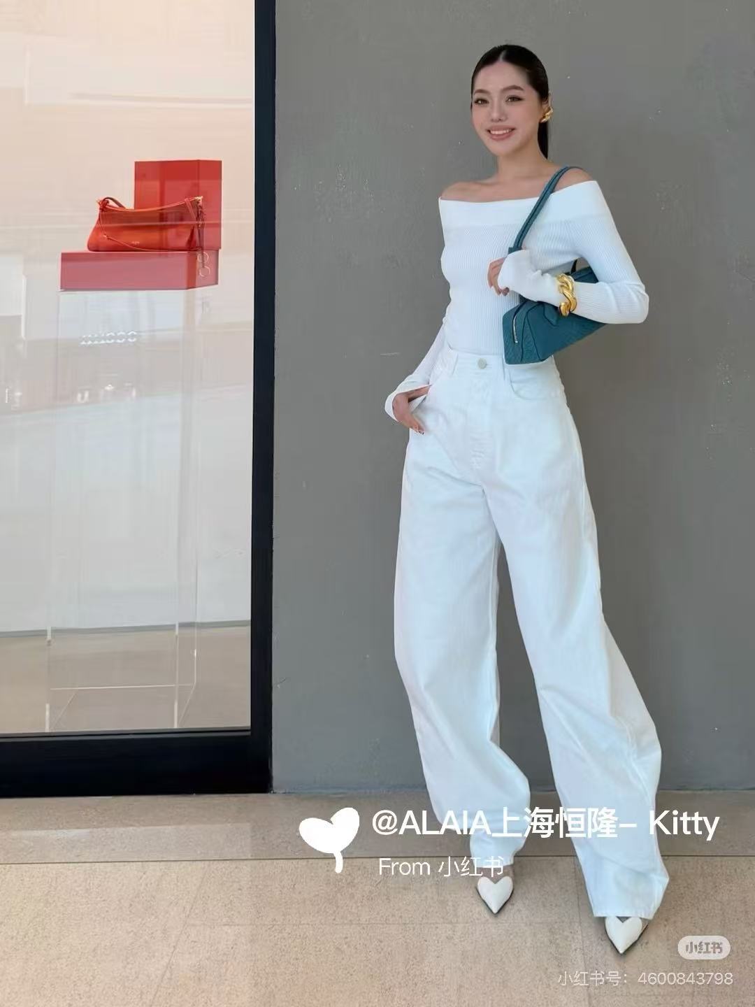 NO:751249,alaia 2026 early spring new jeans, refreshing and versatile white scimitar pants sml,,alaia,jeans,19860909alaia 2026早春新款牛仔裤 清爽百搭的白色 弯刀裤型 sml,,alaia,jeans,,Women's clothing
