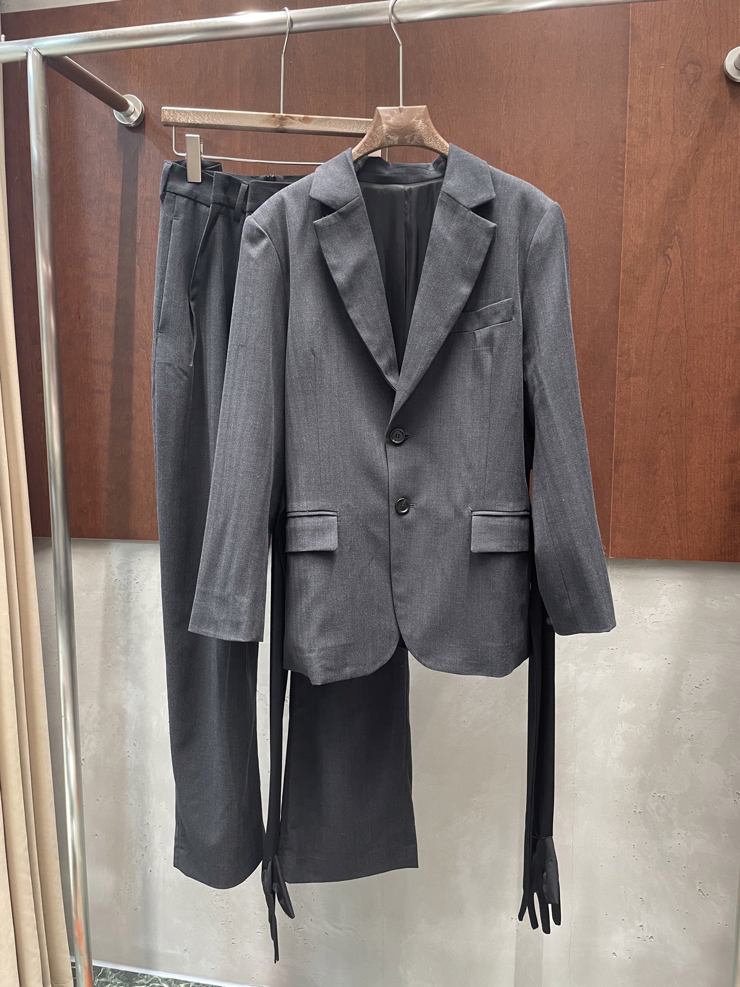 NO:759102,mm6 26ss glove suit, mid-length design, great waist tightening effect, waist glove design, unlocks new dressing mode sml, real photos, masion margiela, gloves,19860909mm6 26ss 手套西服 中长款设计 收腰效果巨好 腰部手套设计 解锁新的穿衣模式sml 实拍图,,masion margiela,gloves,,Women's clothing