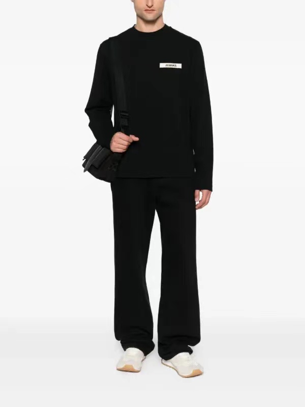NO:805406,jacquemu* 2026 spring and summer new long-sleeved bottoming shirt, classic logo design, basic and versatile two colors and three codes sml,,19860909jacquemu* 2026春夏新款长袖打底衫 经典徽标logo设计 基础百搭两色三码 sml,,,Women's clothing