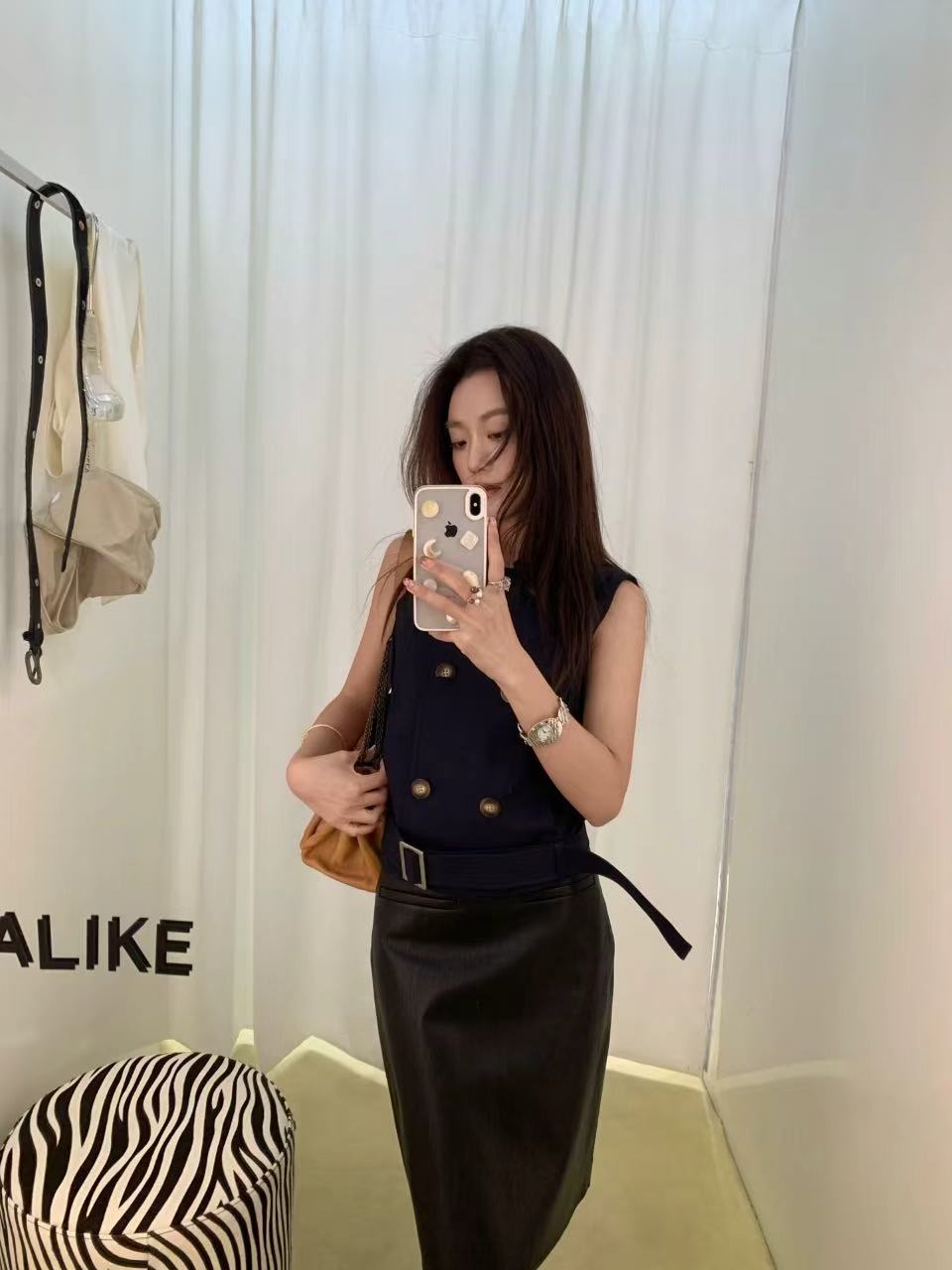 NO:808906,Wearing two clothes in one is very special,19860909一衣两穿很特别哦,,,Women's clothing