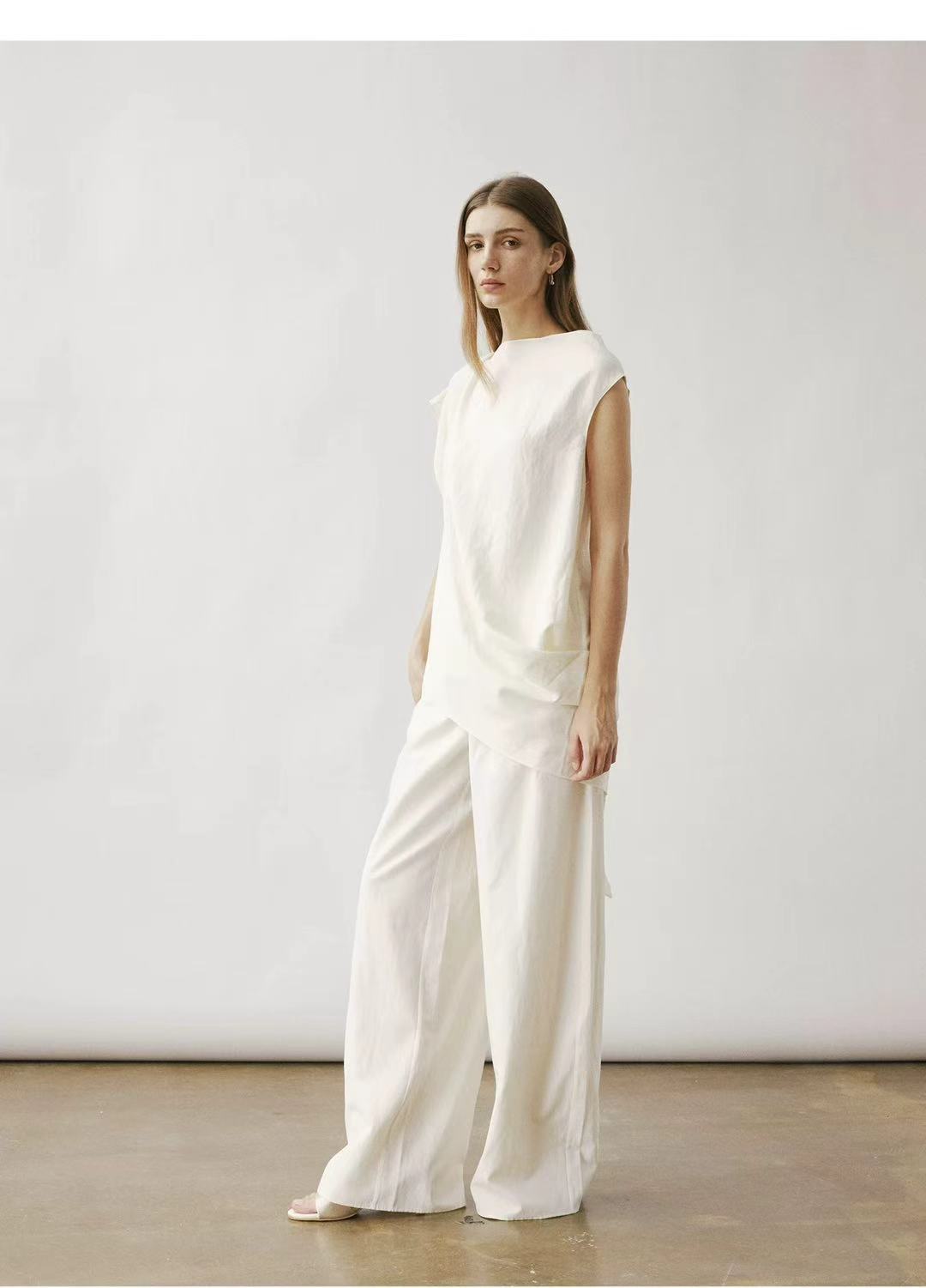 NO:831708,VC 2026 spring and summer new suit, asymmetrical design, minimalist, bland, fashionable, relaxed, two colors and three codes sml,,19860909VC 2026春夏新款套装 不对称设计 极简 寡淡 时髦 松弛 两色三码 sml,,,Women's clothing