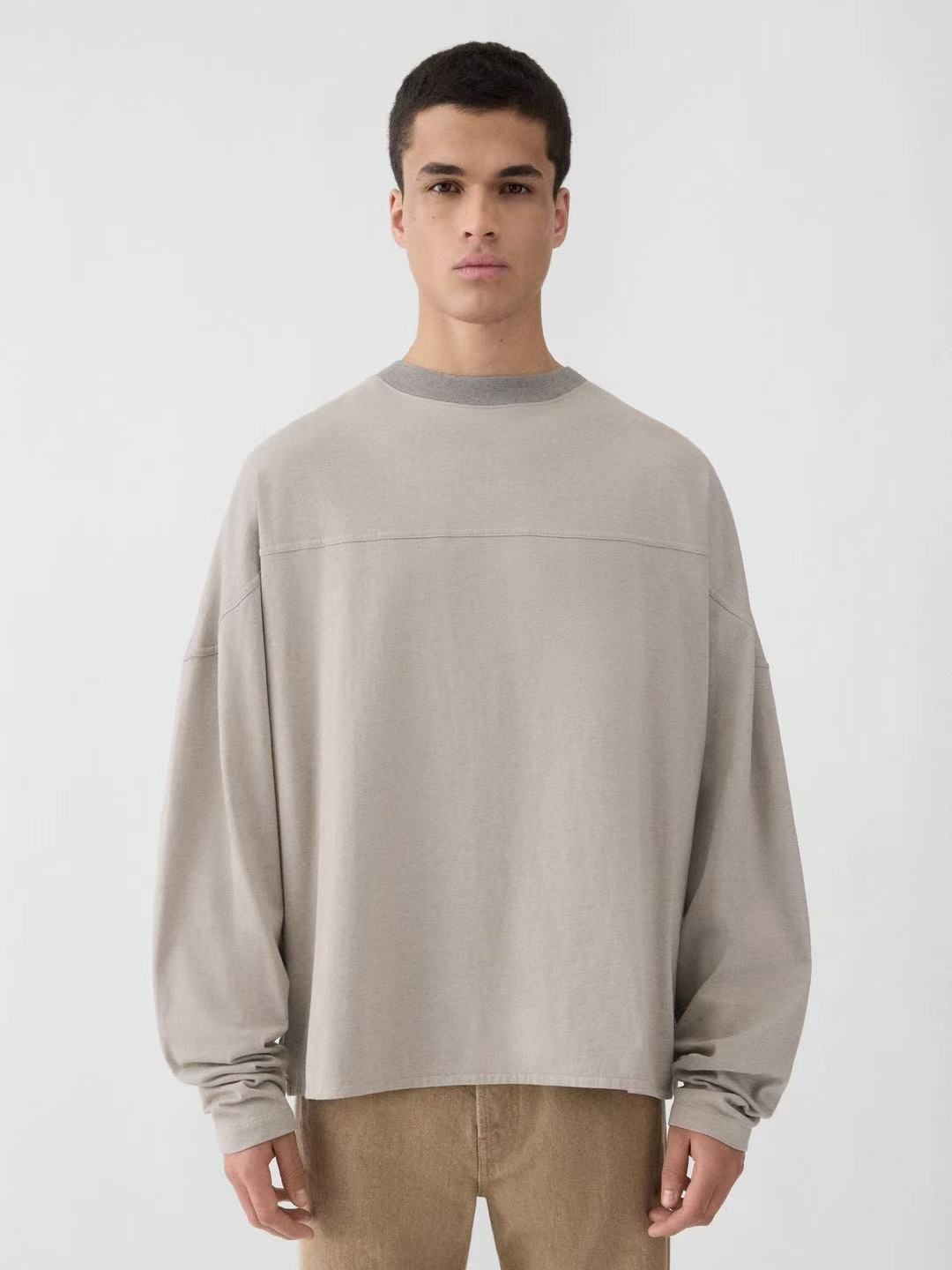 NO:905110,jacquemu* 2026 summer new style long sleeves loose fit splicing tailoring sml,,19860909jacquemu* 2026夏季新款长袖 宽松版型 拼接剪裁 sml,,,Women's clothing