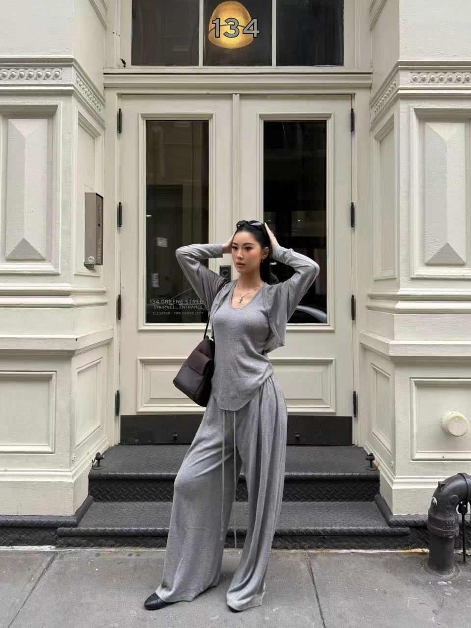 NO:903520,LI 2026 new summer three-piece set can be sold separately. Mulberry silk and sheep wool yarns, comfortable and lazy. Two colors and three sizes. sml,,19860909LI 2026夏季新款三件套 可分开售卖 桑蚕丝和绵羊毛纱线,舒适慵懒 两色三码 sml,,,Women's clothing