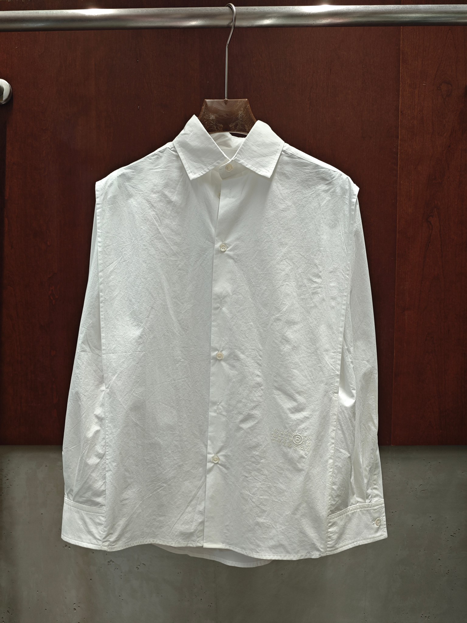 NO:893823,mm6 26ss vest shirt, sleeveless design, geometric aesthetics, the upper body immediately fills up the aura, extremely fashionable, sml real photos, masion margiela,19860909mm6 26ss 背心衬衣 无袖设计 几何美学 上身立马气场拉满 时髦度爆棚sml 实拍图,,masion margiela,,Women's clothing