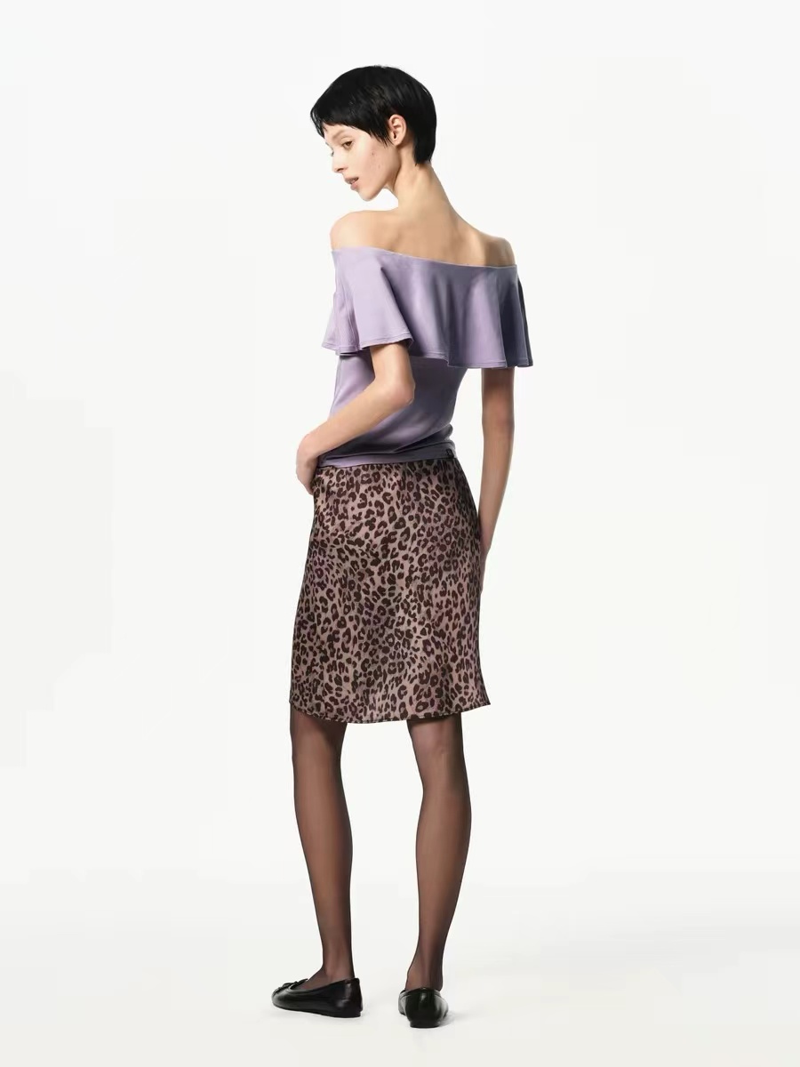 NO:906621,RA 2026 new summer fishtail skirt, French elegant and versatile, imported acetic acid fabric, three colors and three sizes, sml,,skirts,19860909RA 2026夏季新款鱼尾半裙 法式优雅百搭 进口醋酸面料 三色三码 sml,,skirts,,Women's clothing