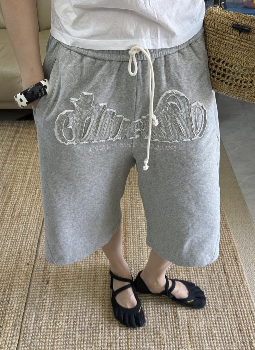 NO:900759,TR 2026 new summer five-point casual sweatpants, same style for men and women sml,,19860909TR 2026夏季新款五分休闲卫裤 男女同款 sml,,,Women's clothing