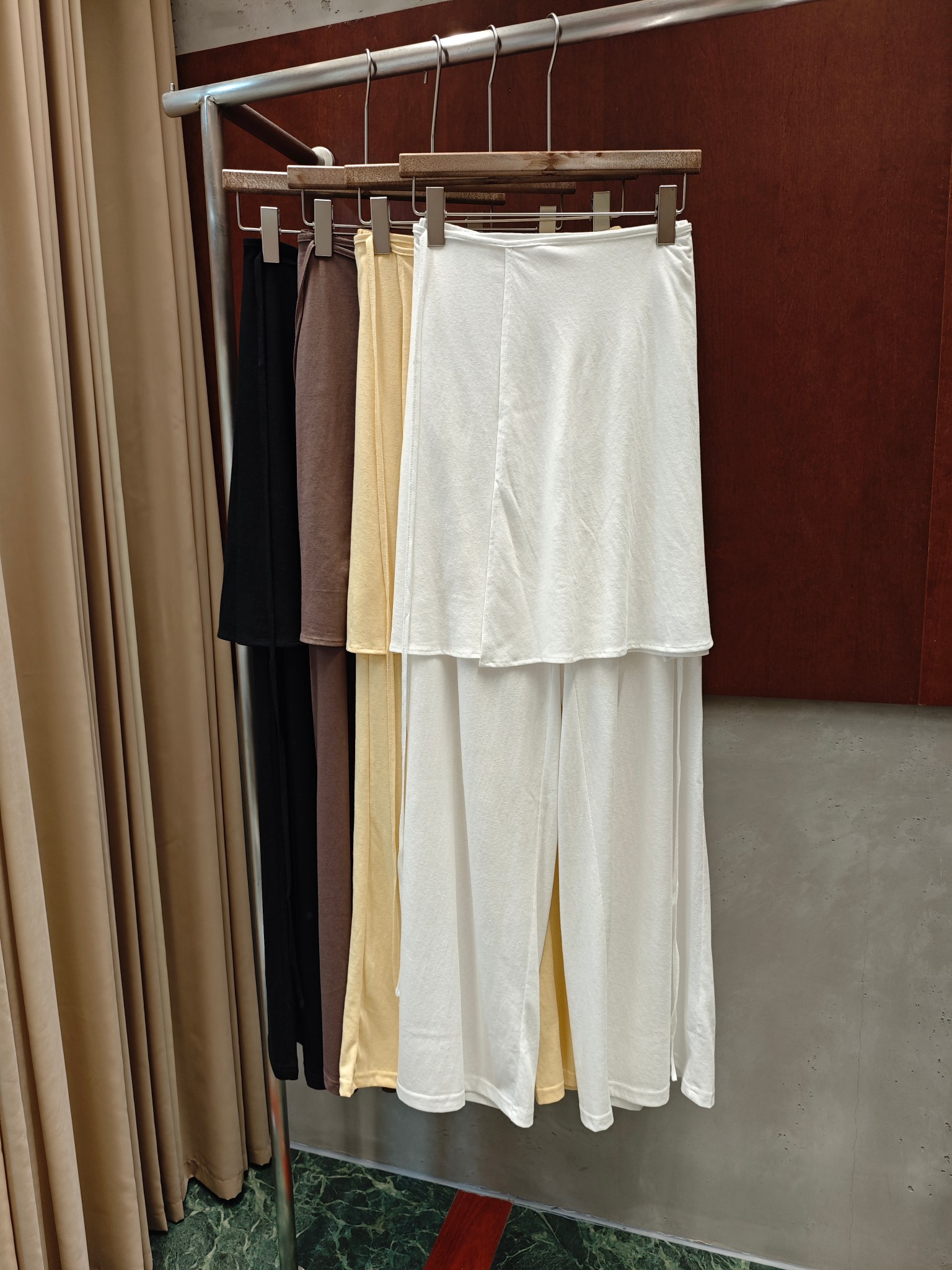 NO:906691,VC 2026 early autumn new two-piece trousers, casual and lazy style, four colors and three sizes, sml real photos,,19860909VC 2026早秋新款两件套长裤 随性慵懒风 四色三码 sml 实拍图,,,Women's clothing
