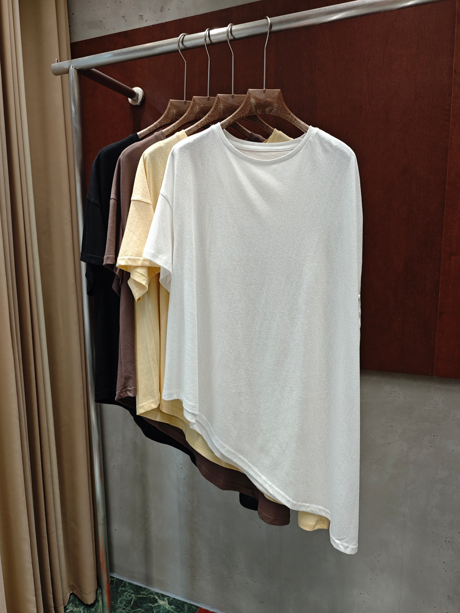 NO:906683,VC 2026 early autumn new asymmetric top, loose fit, elegant and fashionable, four colors and three sizes, sml real photos,,19860909VC 2026早秋新款不对称上衣 宽松版型 优雅时髦 四色三码 sml 实拍图,,,Women's clothing