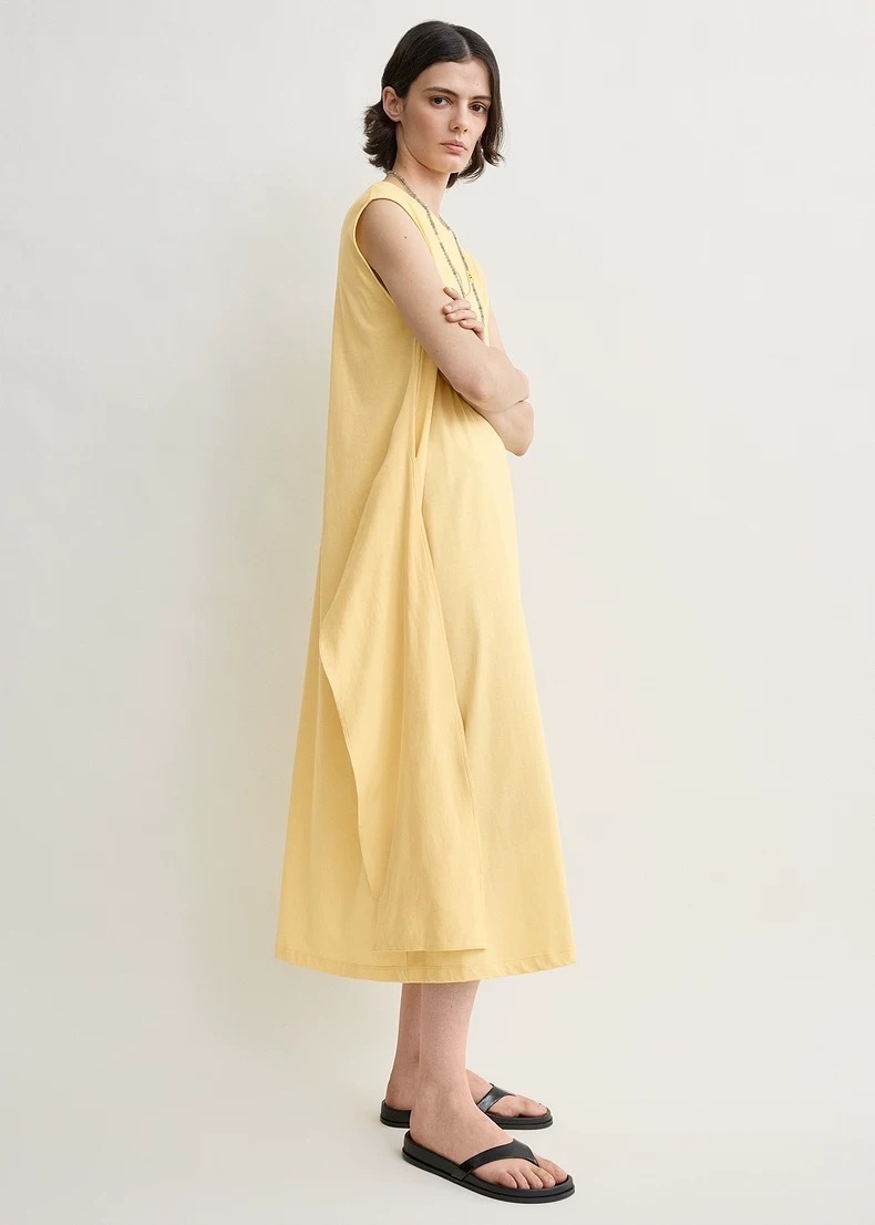 NO:911909,totem* 2026 early autumn new sleeveless dress with rope design, casual and elegant, three colors and three sizes xssm,,skirts,19860909totem* 2026早秋新款无袖连衣裙 绑绳设计 随性优雅 三色三码 xssm,,skirts,,Women's clothing