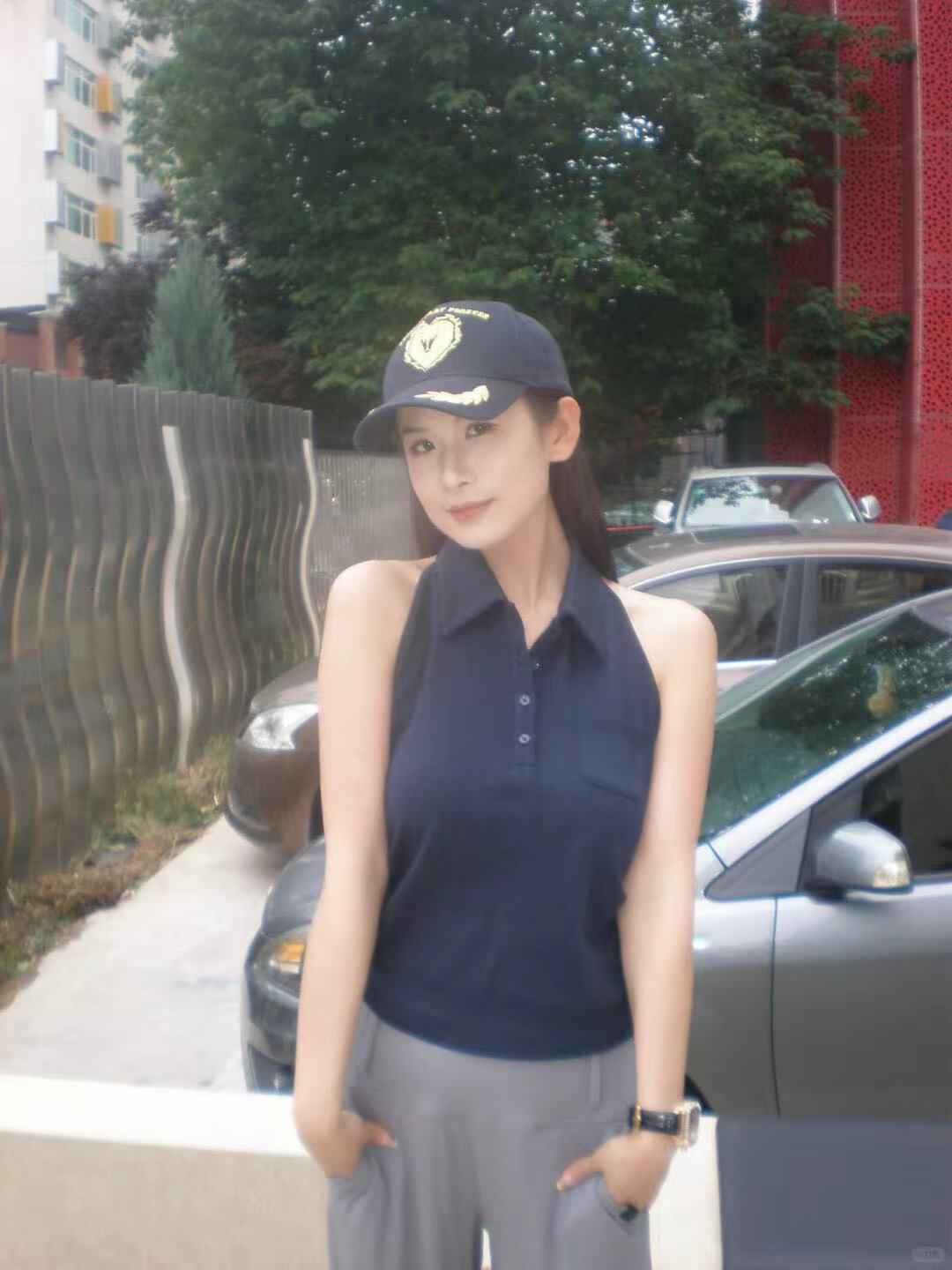 NO:948831,RA 2026 new summer polo neck halter top sexy backless two colors and three sizes sml,,19860909RA 2026夏季新款polo领挂脖上衣 性感露背 两色三码 sml,,,Women's clothing