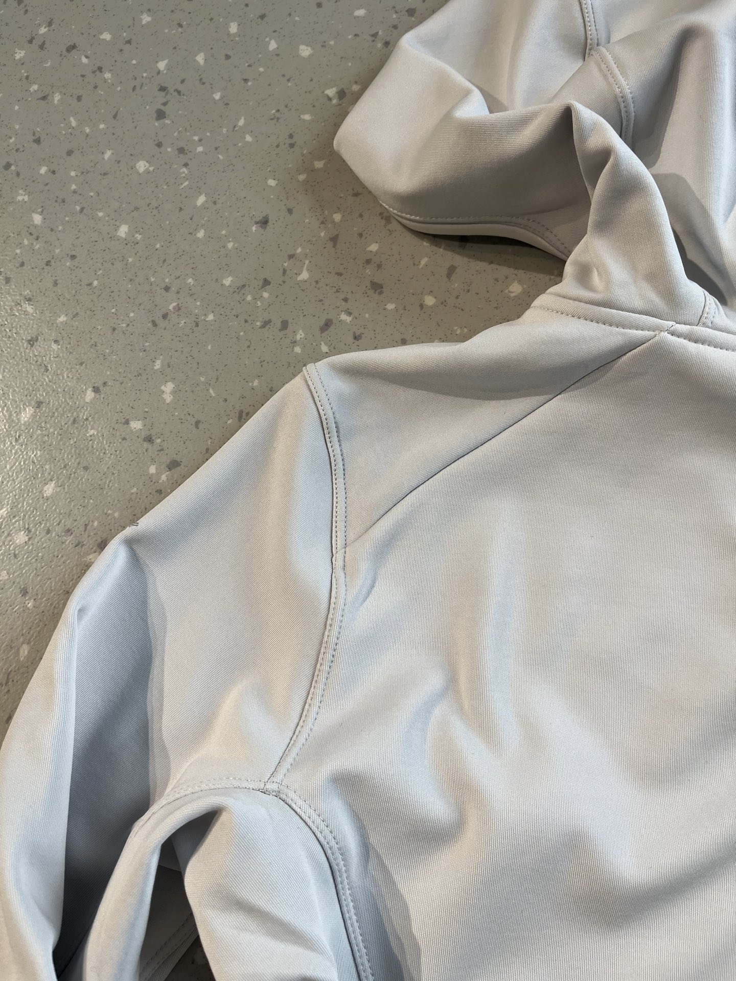 Women's Fleece Pullover: Stylish Comfort in Gray 8 i1740713858223 2297 0 6