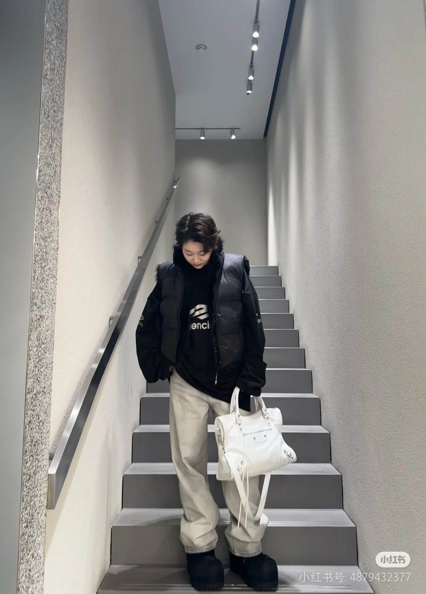 路易威登 Louis Vuitton 高定典藏名品高定成衣时装外套连衣裙衬衫T恤 #D70ECBB2 3
