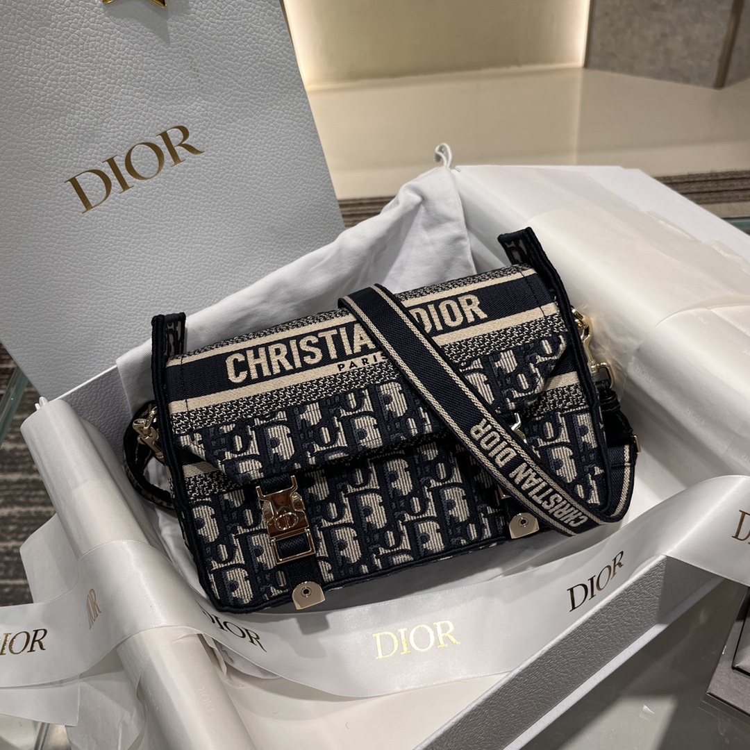 𝗗𝗶𝗼𝗿𝗰𝗮𝗺𝗽 Bolso bandolera pequeño Producido por Guangdi Versión alta Personalizado exclusivamente 𝗢𝗯𝗹𝗶𝗾𝘂𝗲…
