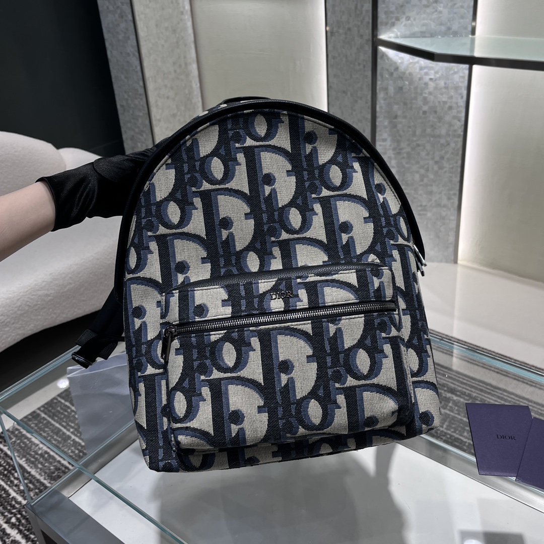 𝗥𝗶𝗱𝗲𝗿 Mochila D extra grande. Tiene una calidad lujosa sin perder el estilo casual. Tejido 𝗢𝗯𝗹𝗶𝗾𝘂𝗲presbicia…