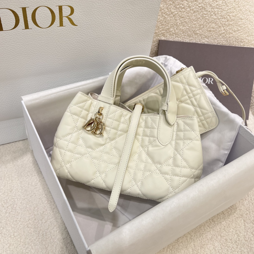 𝗗𝗿 𝗧𝗼𝘂𝗷𝗼𝘂𝗿𝘀 Productos Guangdi blancos pequeños Personalizados a partir de la tela Cuero de vaca importado + f…