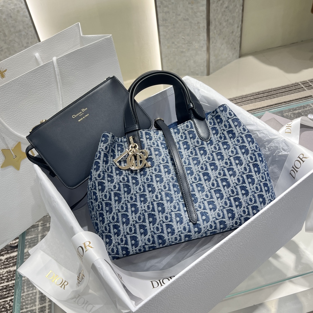 𝙎 Integrado en la vida diaria Serie clásica de Montaigne Y moderno, elegante y retro, siempre pasado de moda "Mi traje…