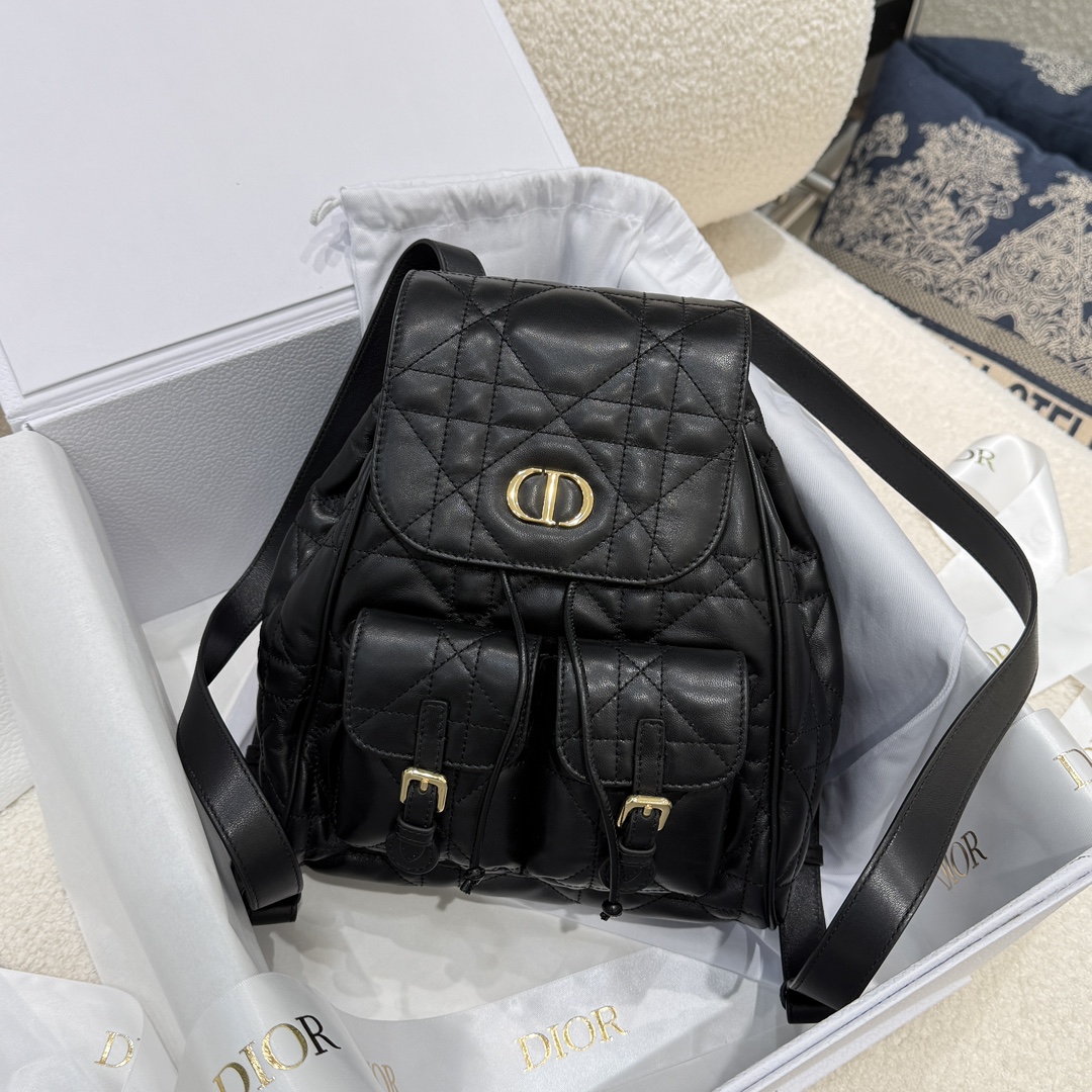 Mochila mediana 𝘾𝙖𝙧𝙤 Negra Producida por Guangdi "Miss Dior" Patrón clásico de cannage de gran tamaño Mango aristoc…
