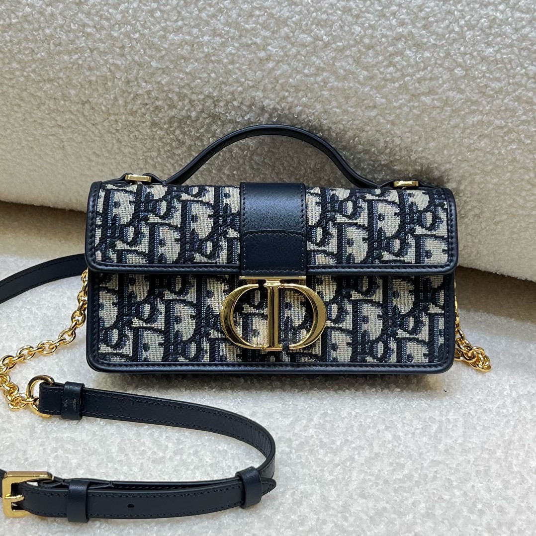 𝗠𝗶𝘀𝘀 Versión Mini Montaigne para llevar en la mano, práctica para el día a día y fácil de combinar, elegante y retr…