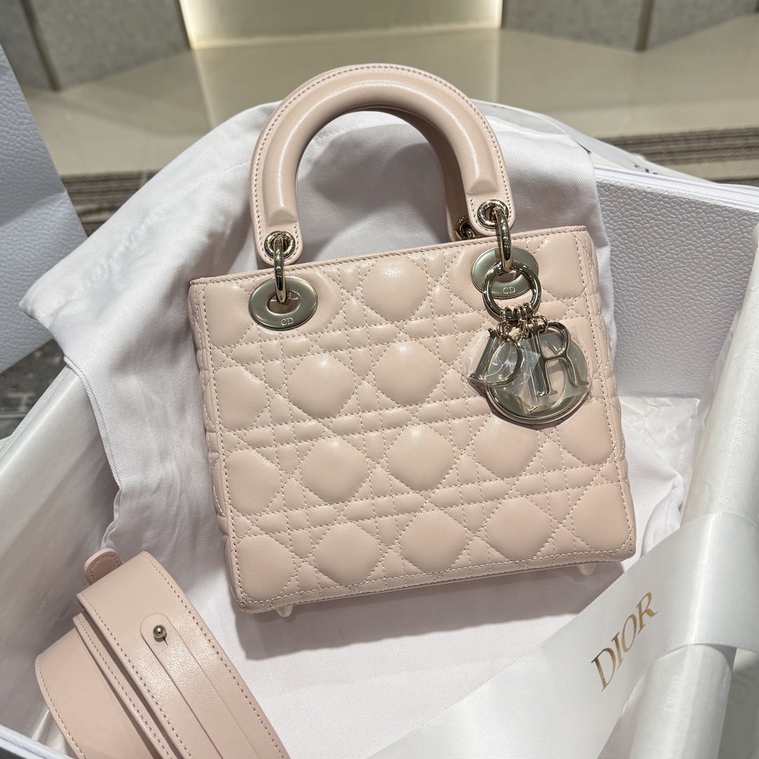 [𝗟𝗮𝗱𝘆 𝗗𝗿 Bolso Princesa Diana de cuatro celosías totalmente de acero] Letras en polvo colorete/correa para el hom…