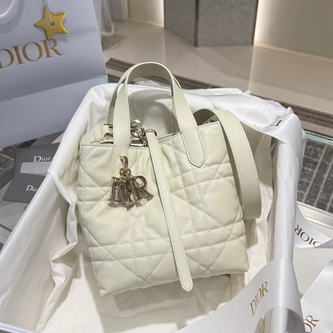 𝑫-𝑻𝒐𝒖𝒋𝒐𝒖𝒓𝒔 Tamaño pequeño vertical Blanco lechoso Producido por Guangdi ✨ Bolso indígena popular Patrón de can…