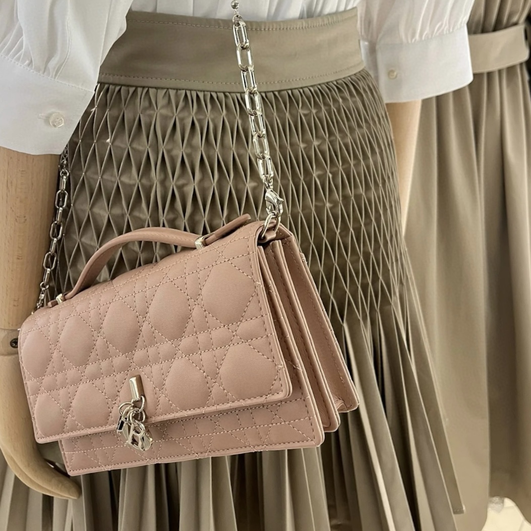 Polvo nude elegante