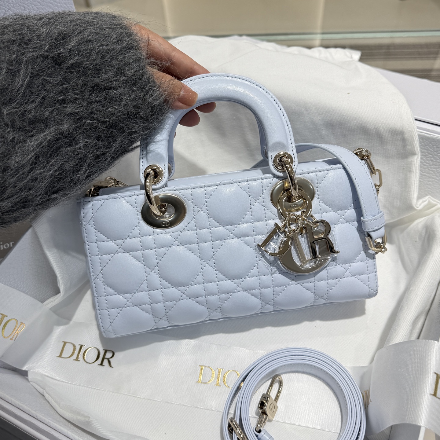 𝑫-𝑱𝒐𝒚 Horizontal Princesa Diana 22𝒄𝒎 Producido por Guangdi Tamaño pequeño Azul glaciar Alta gama y elegante Piel …