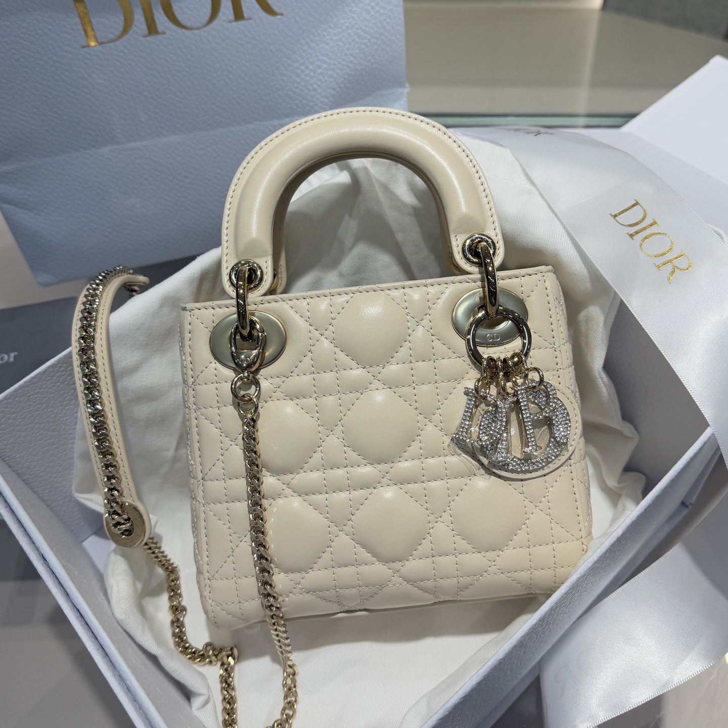 [𝗟𝗮𝗱𝘆 𝗗𝗿 Tres rejillas de piel de oveja totalmente de acero] Hebilla de diamante Mi Xing Producida por Guangdi Ar…
