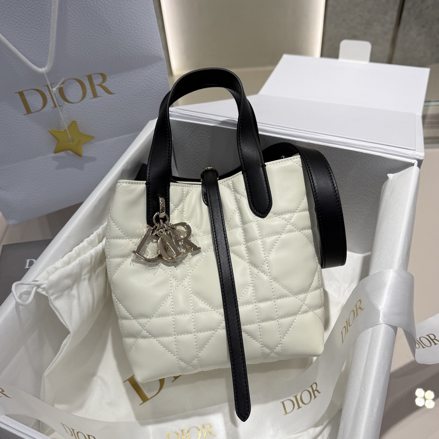 𝑫-𝑻𝒐𝒖𝒋𝒐𝒖𝒓𝒔 Tamaño pequeño vertical Color panda 🐼 Producido por Guangdi ✨ Bolso indígena popular Patrón de can…