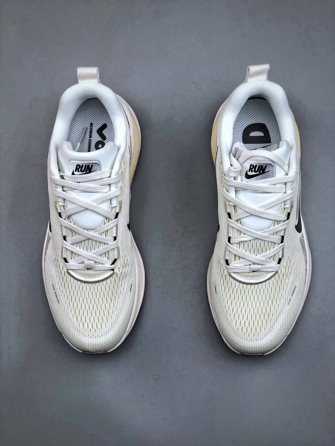Nike Air Zoom Vomero 18: Comfortable, Cushioned, and Slip-Resistant Running Shoes 6 i1740231977105 1327 0 4