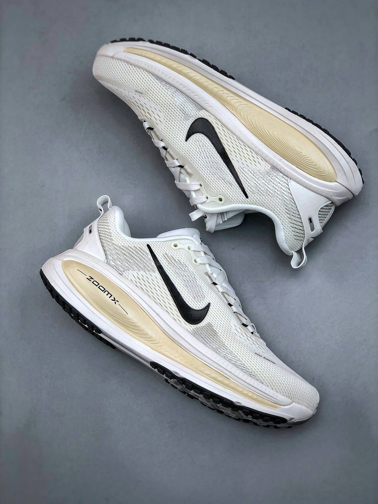 Nike Air Zoom Vomero 18: Comfortable, Cushioned, and Slip-Resistant Running Shoes 10 i1740231978254 7632 0 8
