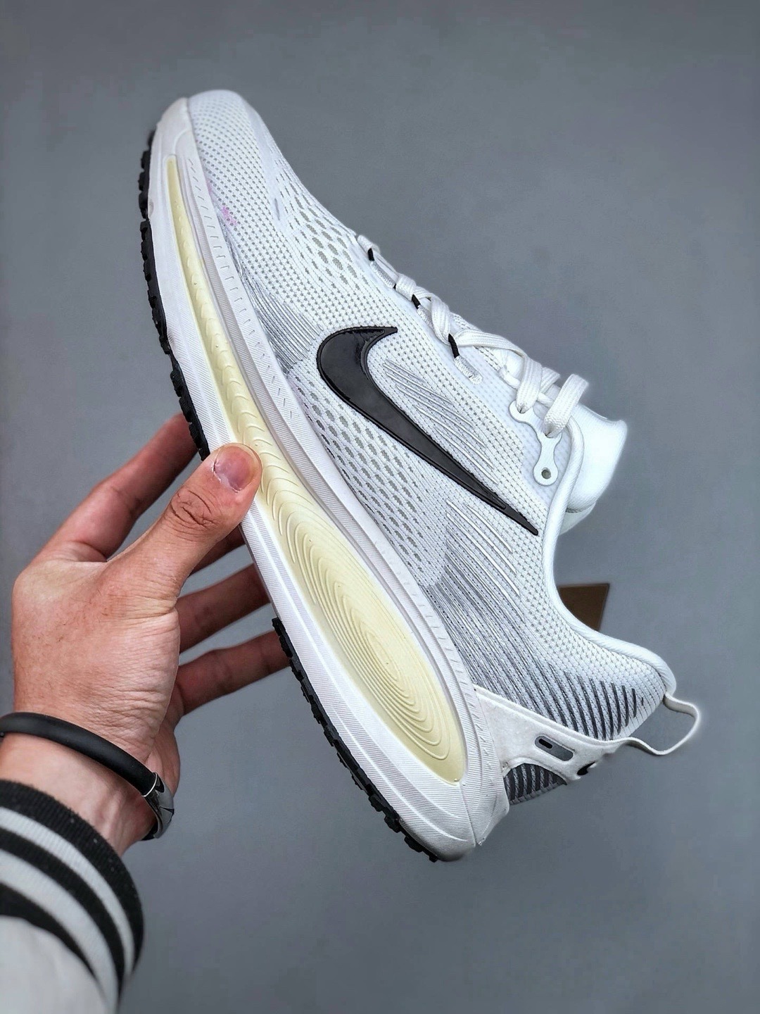 Nike Air Zoom Vomero 18: Comfortable, Cushioned, and Slip-Resistant Running Shoes 4 i1740231978255 3545 0 2