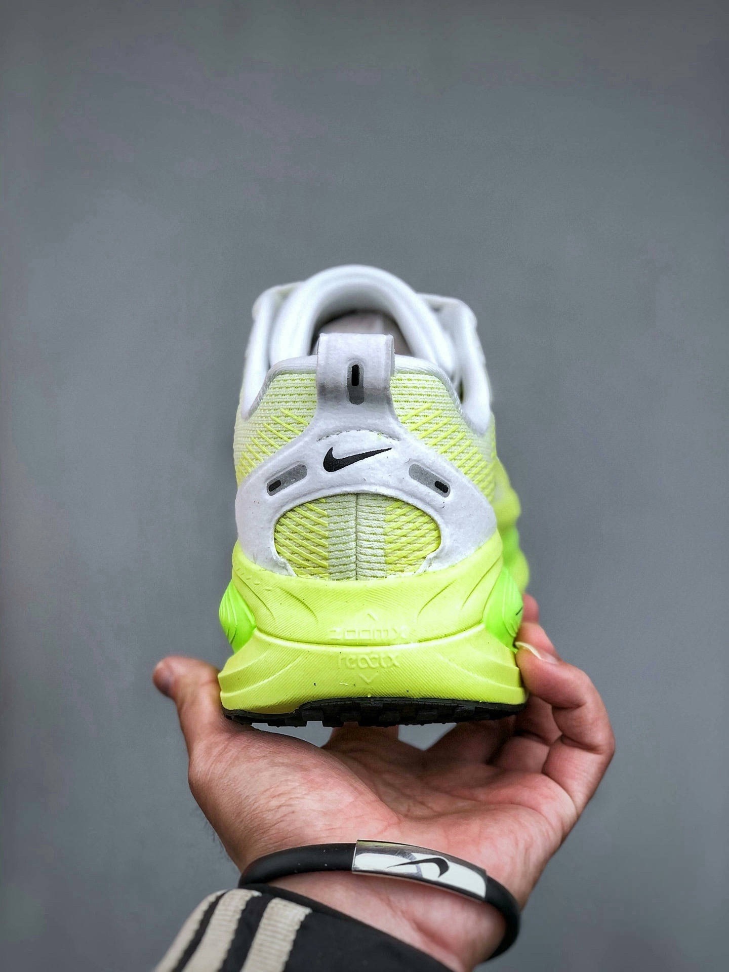 Nike Air Zoom Vomero 18 Running Shoes - Cushioned, Breathable, and Durable 6 i1740232204954 4934 0 4