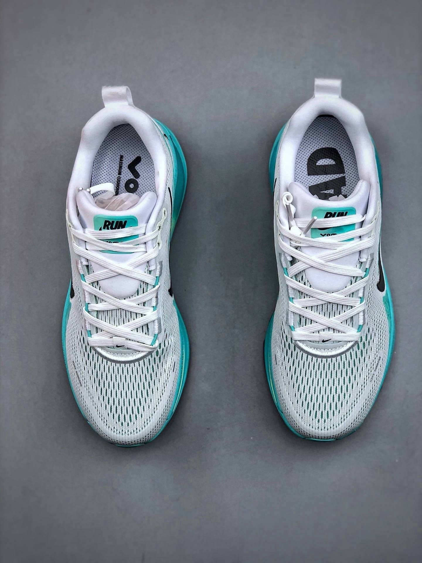Nike Air Zoom Vomero 18 Running Shoes - Comfort, Cushioning, and Style 7 i1740232279689 7827 0 5