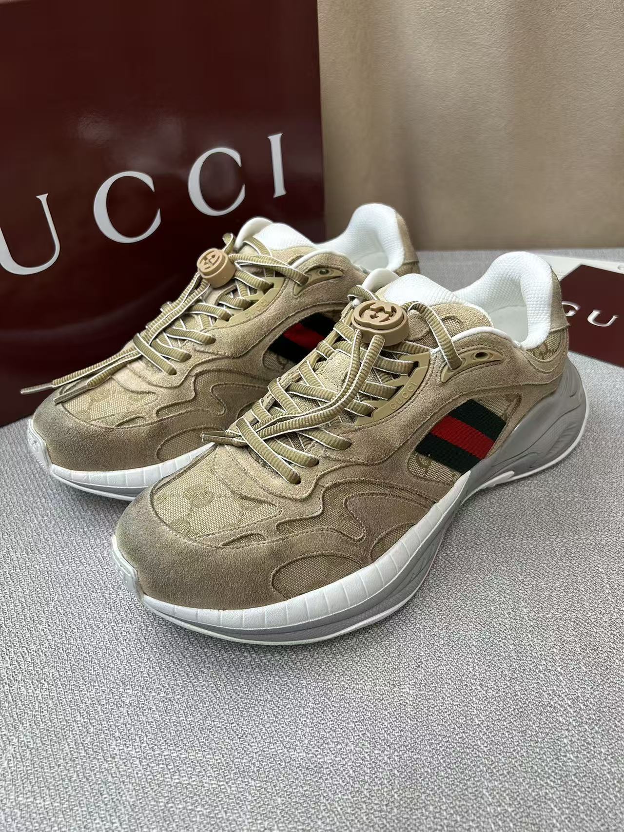 Los nuevos zapatos deportivos y casuales de Gucci, sentido de la tecnología futurista 🔥🔥 Vitalidad y vanguardia entre…