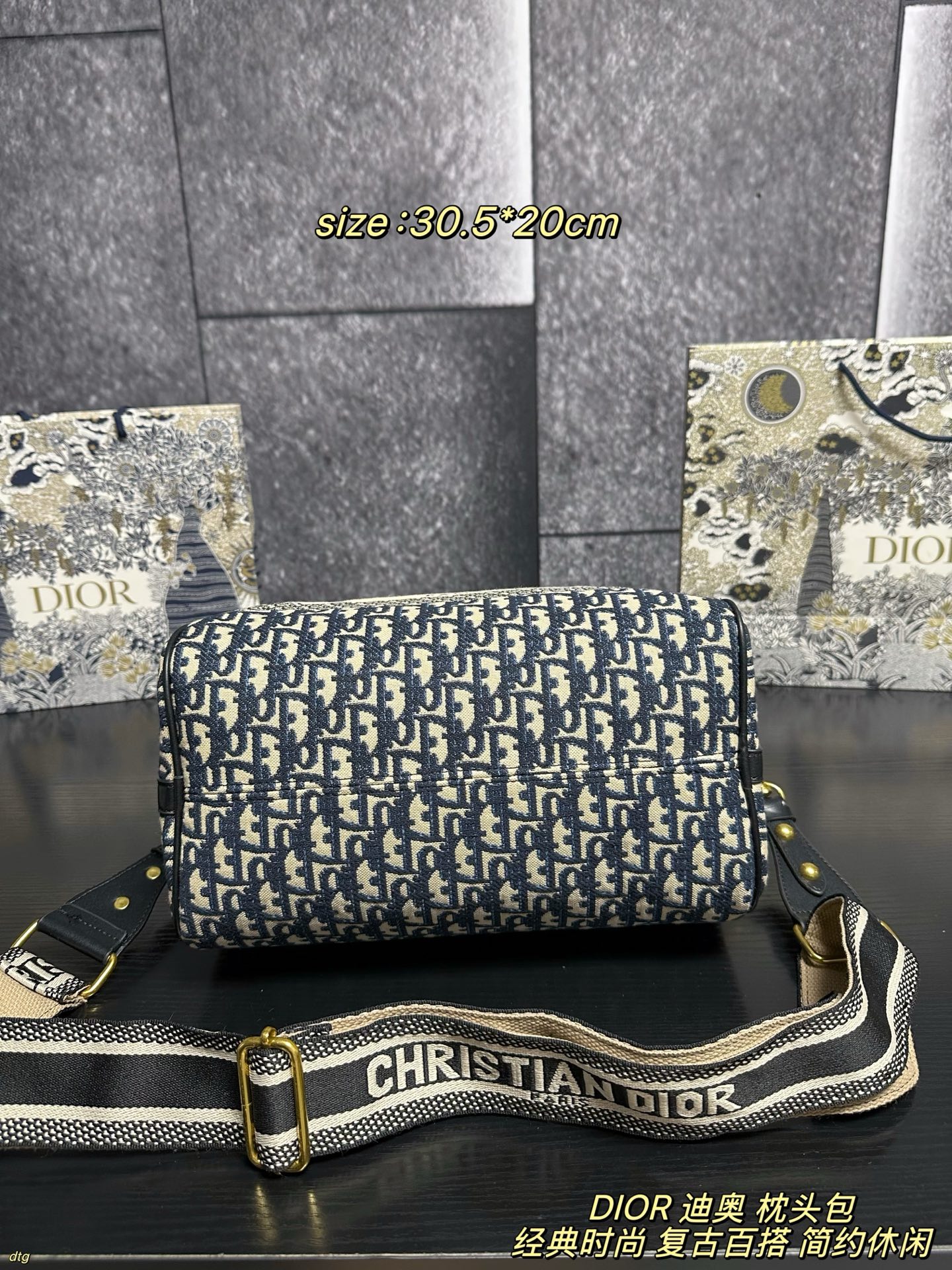 Dior Book Tote Blue Oblique 30 5 20cm Blue Dior Oblique shoulder