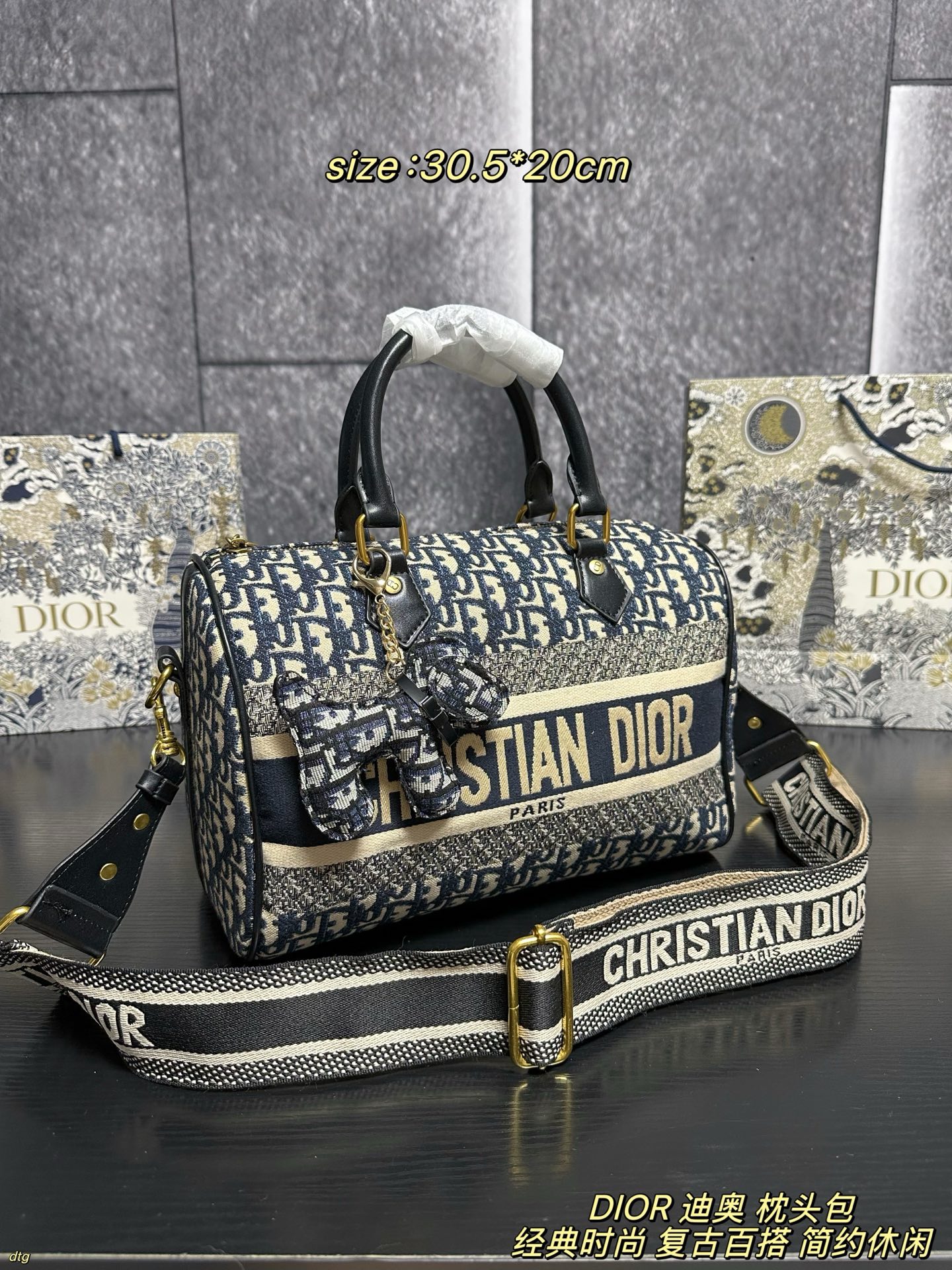 Dior Book Tote Blue Oblique 30 5 20cm Blue Dior Oblique shoulder