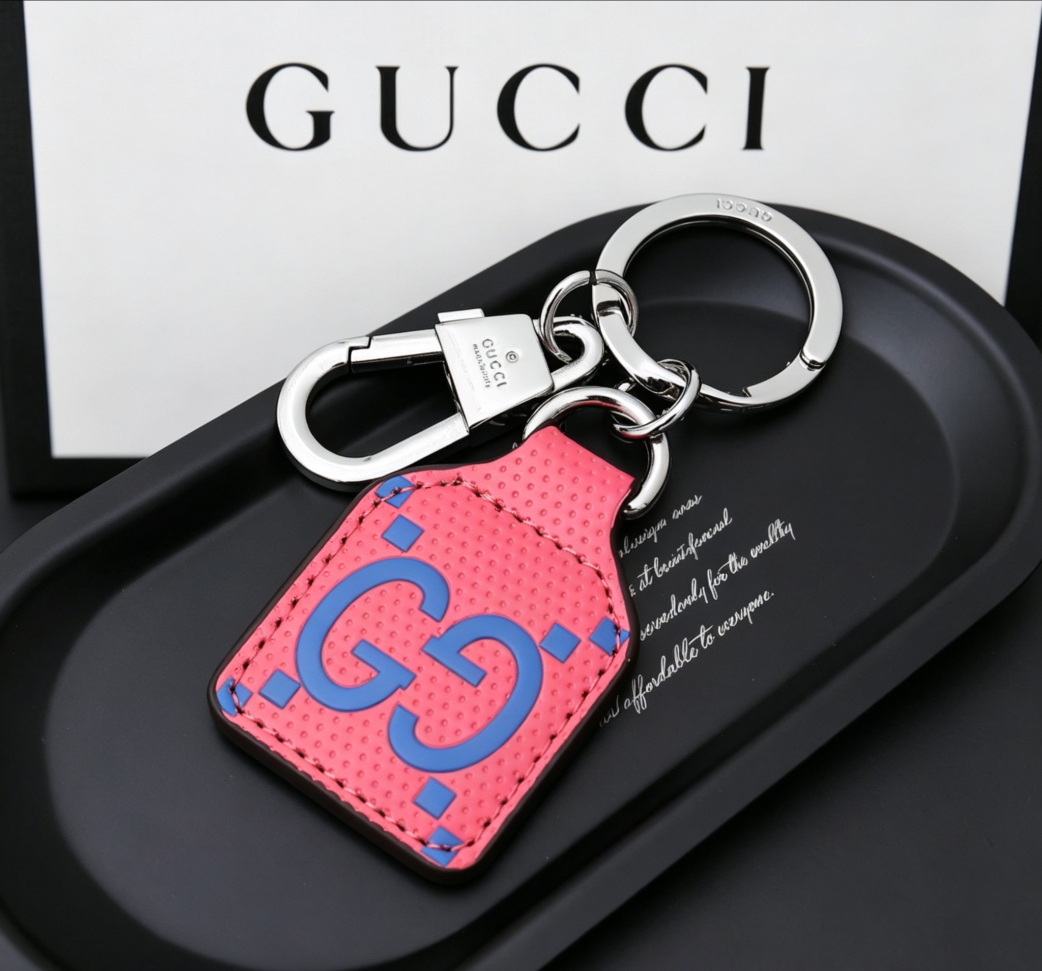 Gucci 古驰Gucci 双G红蓝标签造型钥匙扣